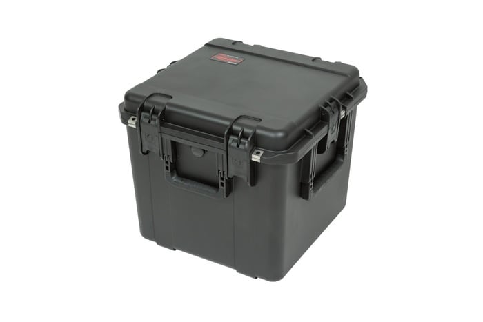 SKB 3I-1717-16BC 17"x17"x16" Waterproof Case With Dividers