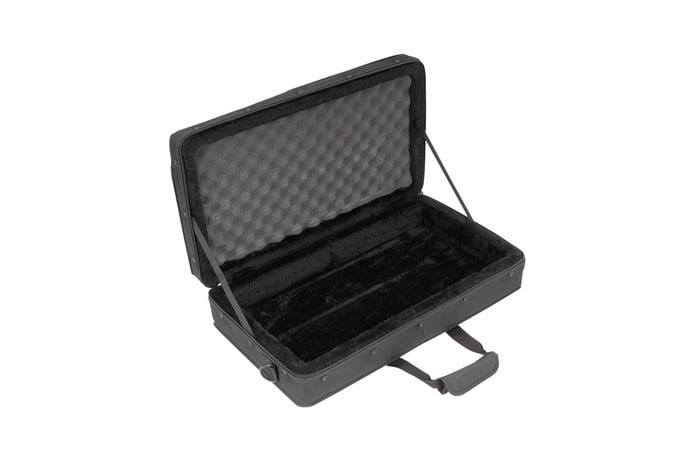 SKB 1SKB-SC2111 21"x11"x3" Controller Soft Case