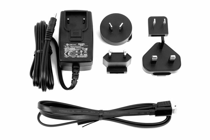 Apogee Electronics IOS-UPGRADE-KIT ONE IOS Upgrade Kit With Lightning Cable & Power Adapter