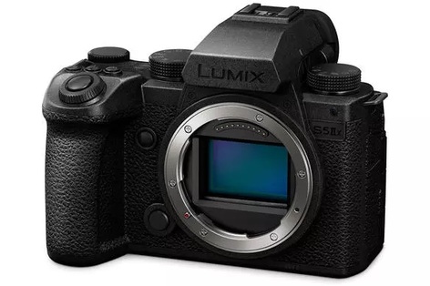 Panasonic LUMIX S5M2X 20-60mm Kit 5.8K Full Frame Mirrorless Camera With 20-60mm F3.5-5.6 Lens