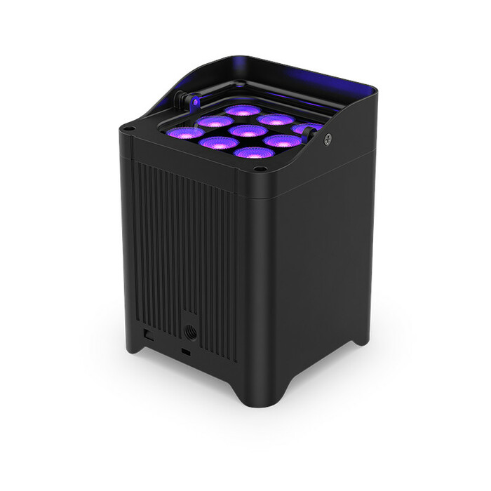 Chauvet DJ Freedom Flex H9 IP X6 6-Pack Of Freedom Flex H9 IP Fixtures, Batteries, And Charging Road Case