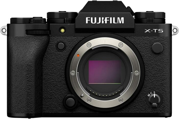 FujiFilm X-T5 with XF16-80mm Mirrorless Camera With XF 16-80mm F/4 R OIS WR Lens