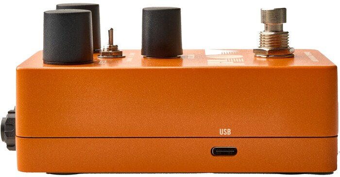 Universal Audio Flow Vintage Tremolo UAFX Tube-Driven Tremolo Effects Guitar Pedal