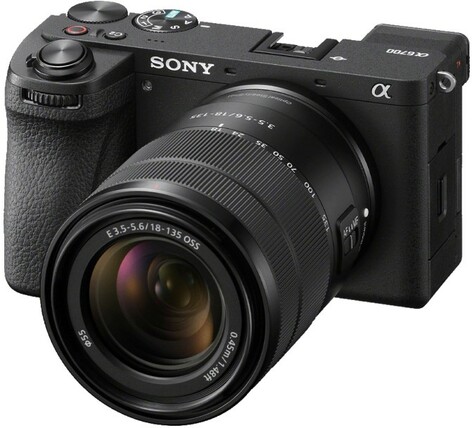 Sony LCE-6700M/B A6700 Mirrorless Camera With 18-135mm Lens