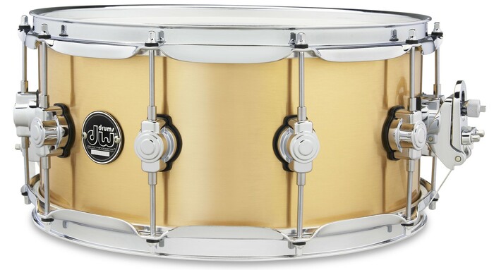 DW Performance Series 6.5x14" Polished Brass Snare Drum Performance Quarter-sized Lugs, TruePitch Tuning Tension Rods, And MAG Throw-off