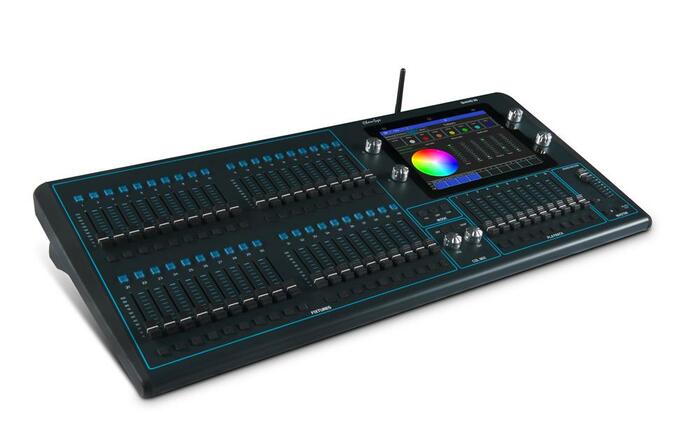 ChamSys QuickQ 30 [Restock Item] Lighting Control Console With 9.7" Touch Screen