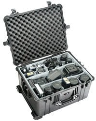 Pelican Cases 1624 Protector Case 21.5"x16.4"x12.5" Protector Case With Wheels And Padded Dividers