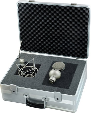 Microtech Gefell UM900-EA92 5-Pattern Tube Microphone With EA92 Shock Mount