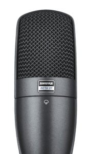 Single pattern condenser microphone